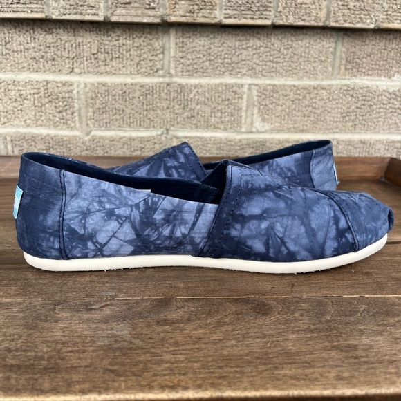 TOMS Alpargata Blue Tie-Dye Canvas Loafers Size 7.5 - Picture 6 of 10